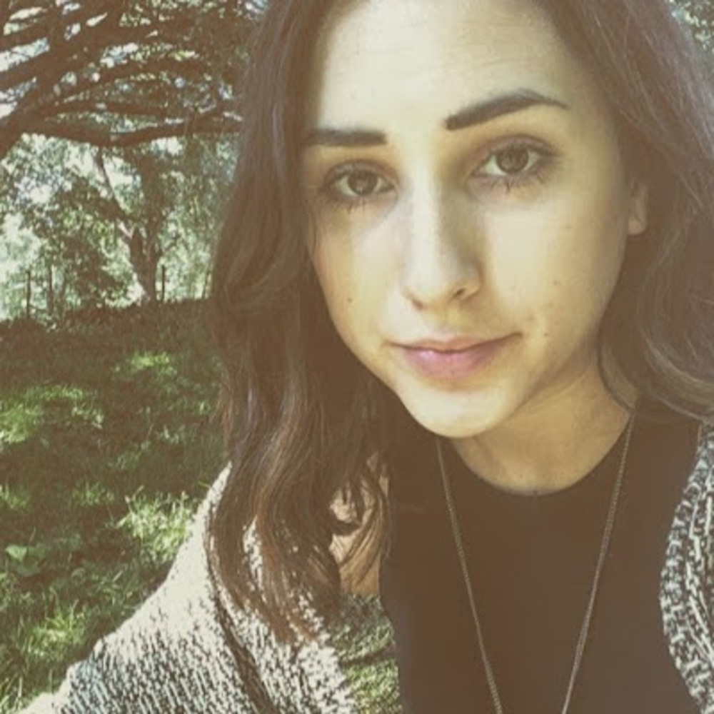 Meet your Posher, Cassandra